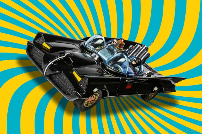 Batman: Batmobile Model With Batman And Robin