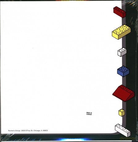 Karate: The Bed Is In The Ocean (Lego Tri-Color) [Winyl]