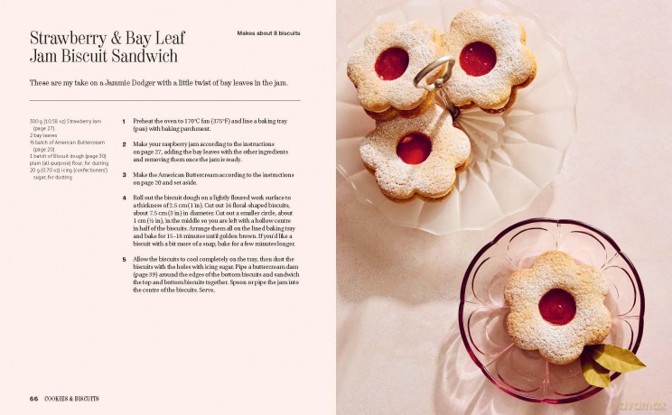 A Little of What You Fancy: Irresistible Small-batch Bakes - Dee Omole [KSIĄŻKA]