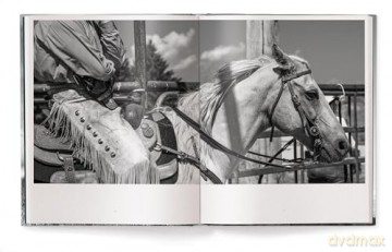 A Ranch Year: Cowboys of the West - Isabelle Arnon [KSIĄŻKA]