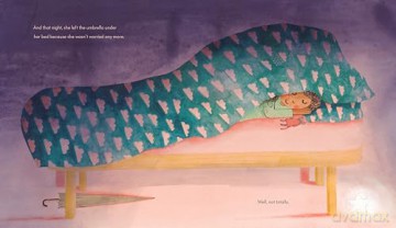 A Totally Big Umbrella: A reassuring story for children aged 3-7 about conquering anxiety from award-winning duo Sarah Crossan and Rebecca Cobb - Sarah Crossan [KSIĄŻKA]