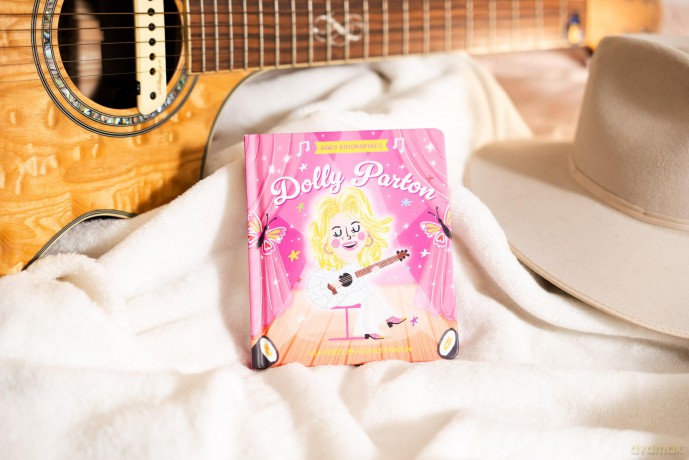 Baby Biographies: Dolly Parton: My Baby's Introduction to the Queen of Country - Amanda Sobotka [KSIĄŻKA]
