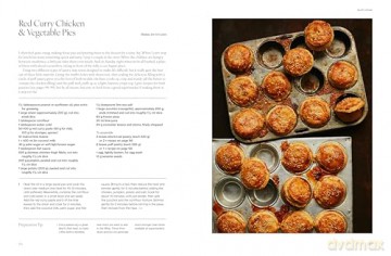 Baking and the Meaning of Life: How to find joy in 100 recipes - Helen Goh [KSIĄŻKA]