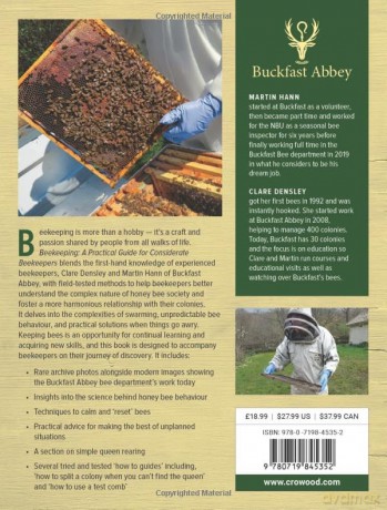 Beekeeping: A Practical Guide for Considerate Beekeepers - Martin Hann [KSIĄŻKA]