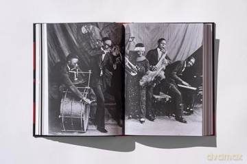Black, Queer, and Untold: A New Archive of Designers, Artists, and Trailblazers - Jon Key [KSIĄŻKA]