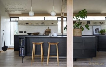 Bring the Outside In: Biophilic design for a naturally beautiful home - Abi Dare [KSIĄŻKA]