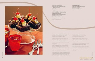 Brownies and Blondies: Seriously Delicious Recipes to Make at Home - Sam Dixon [KSIĄŻKA]