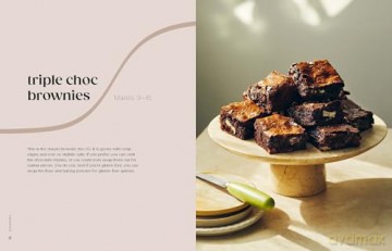 Brownies and Blondies: Seriously Delicious Recipes to Make at Home - Sam Dixon [KSIĄŻKA]