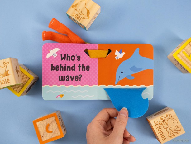 Buggy Book with Felt Flaps - In the Ocean | Chunky Pram Book for Babies | 6 Spreads of Bright Ocean Scenes [KSIĄŻKA]