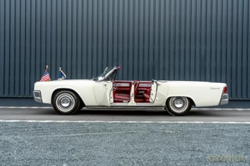 Classic Cars Review: Revised Edition - Michael Görmann [KSIĄŻKA]