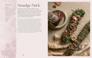 Crafting the Wheel of the Year: 17 magical projects to honour nature's seasons - Claire Gelder [KSIĄŻKA]