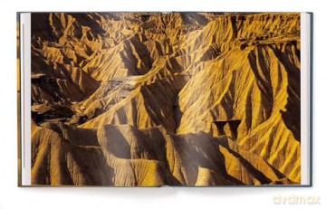 Deserts: The World's Most Fascinating Places - Philippe Bourseiller [KSIĄŻKA]