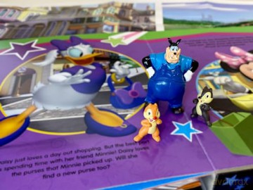 Disney 100 Limited Edition Mickey My Busy Books - Storybook, 10 figurines, playmat [KSIĄŻKA]
