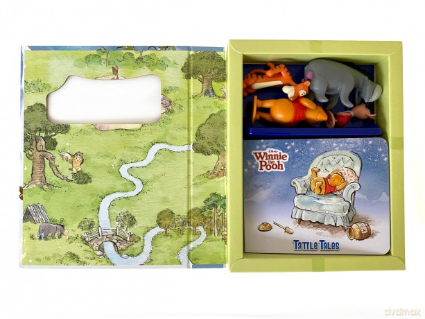 Disney Winnie the Pooh Tattle Tales - Activity Books for kids, 12-page storybook, 4 figurines [KSIĄŻKA]