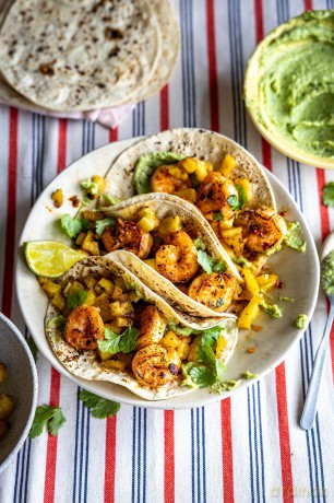 Donal's Real Time Recipes: Get dinner on the table in 30 minutes or less - Donal Skehan [KSIĄŻKA]