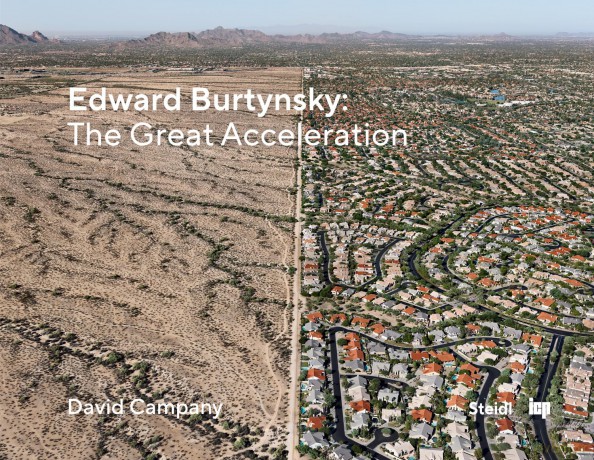 Edward Burtynsky: The Great Acceleration - David Campany [KSIĄŻKA]