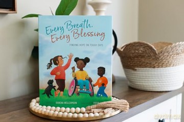 Every Breath, Every Blessing: Finding Hope on Tough Days - Dorena Williamson [KSIĄŻKA]
