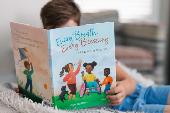 Every Breath, Every Blessing: Finding Hope on Tough Days - Dorena Williamson [KSIĄŻKA]