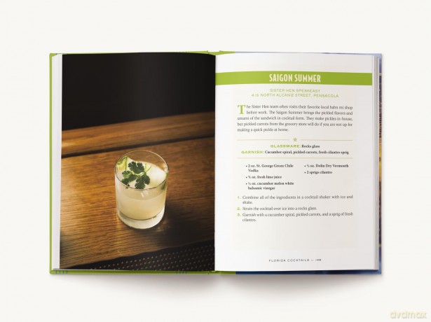 Florida Cocktails: An Elegant Collection of Over 100 Recipes Inspired by the Sunshine State - Carrie Honaker [KSIĄŻKA]