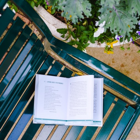 God's Love for Today: 100 Devotions to Draw You Closer to God - Jack Countryman [KSIĄŻKA]