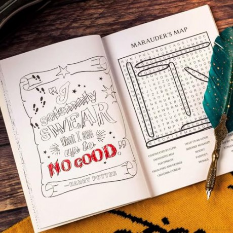 Harry Potter Word Search and Coloring Book - Editors of Thunder Bay Press [KSIĄŻKA]