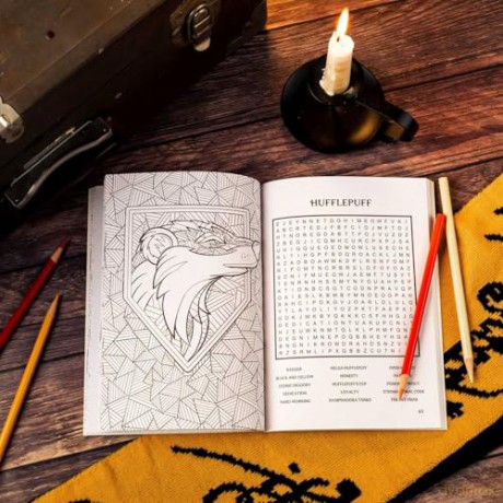 Harry Potter Word Search and Coloring Book - Editors of Thunder Bay Press [KSIĄŻKA]