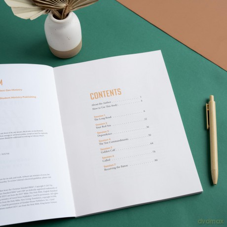 He is Here Teen Bible Study Book - Ryan McDermott [KSIĄŻKA]