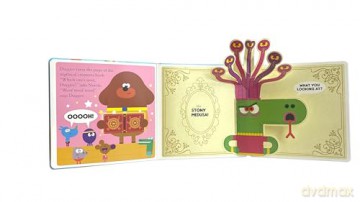 Hey Duggee: Mythical Creatures: A Pop-Up Book - Hey Duggee [KSIĄŻKA]