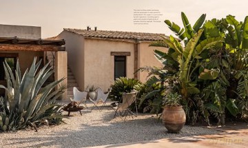 Hidden Homes of Southern Italy: Inspirational homes under the Mediterranean sun - Marta Galli [KSIĄŻKA]