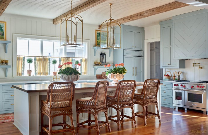 Home Again: A Return to Gracious Interiors - James T. Farmer [KSIĄŻKA]