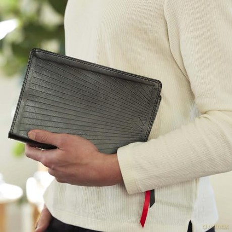 Kingdom Life Bible: Joining God's Mission to Save the World - Thomas Nelson [KSIĄŻKA]