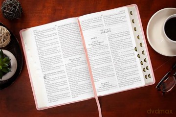 KJV Holy Bible Giant Print Blush [KSIĄŻKA]