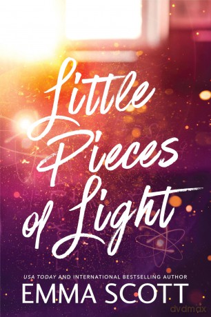 Little Pieces of Light - Emma Scott [KSIĄŻKA]