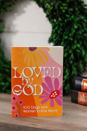 Loved by God: 100 Days with Women in the Word - Zondervan [KSIĄŻKA]