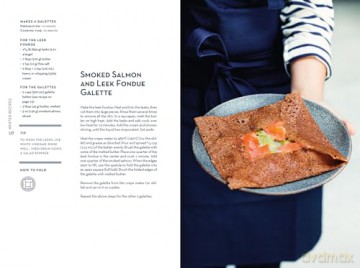 Mastering Authentic Crepes and Galettes - Bertrand Larcher [KSIĄŻKA]