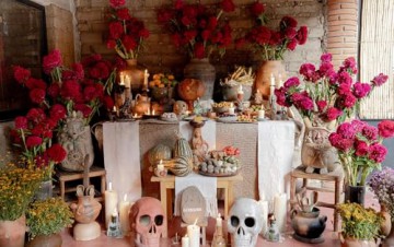 Mexico's Day of the Dead: A Celebration of Life Through Photos and Stories - Luisa Navarro [KSIĄŻKA]