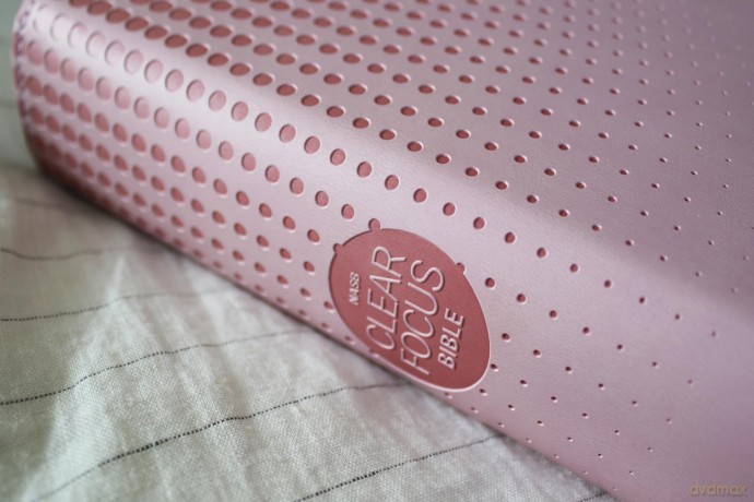 NASB, Clear Focus Bible, Leathersoft, Pink: Read more of the Bible with better focus - Zondervan [KSIĄŻKA]