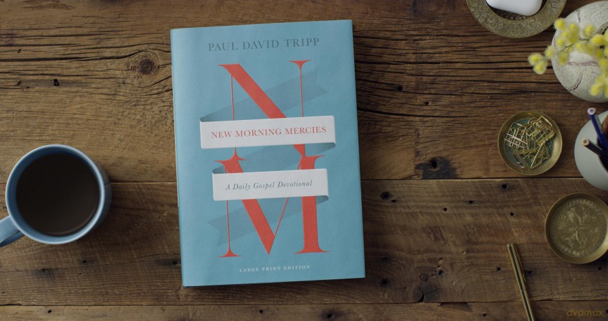 New Morning Mercies: A Daily Gospel Devotional - Paul David Tripp [KSIĄŻKA]