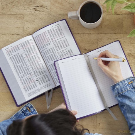 NKJV Personal Size End-of-verse Reference Bible with Journal SET, Purple Leathersoft, Comfort Print - Thomas Nelson [KSIĄŻKA]