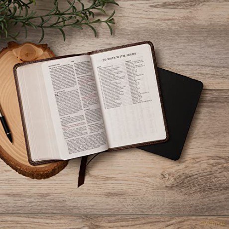 NKJV, Thinline Bible, Compact, Leathersoft, Blue, Red Letter, Comfort Print - Thomas Nelson [KSIĄŻKA]