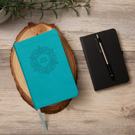 NKJV, Thinline Bible, Compact, Leathersoft, Blue, Red Letter, Comfort Print - Thomas Nelson [KSIĄŻKA]