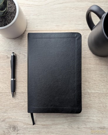 NLT Life Application Study Bible, Third Edition, Personal Size - Tyndale House [KSIĄŻKA]