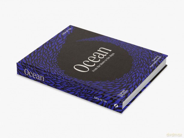 Ocean: From the Shore to the Abyss - Asha de Vos [KSIĄŻKA]