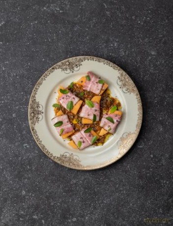 On Meat: Modern Recipes for the Home Kitchen - Jeremy Fox [KSIĄŻKA]