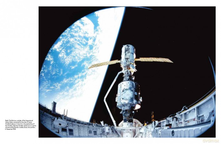 Once Upon a Time in Space: Accompanying the landmark BBC documentary series: Our Journey Into The Unknown - James Bluemel [KSIĄŻKA]