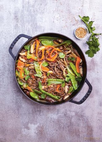 One Pot: 100 Simple Recipes to Cook Together - Amandine Bernardi [KSIĄŻKA]