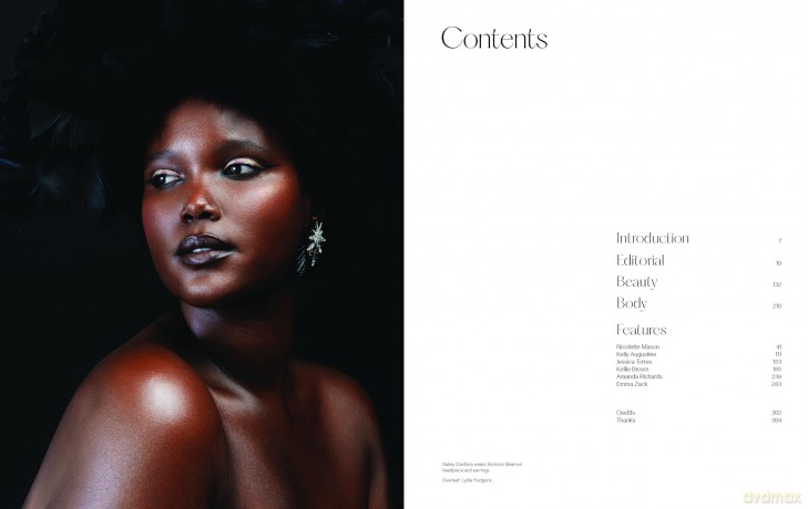 Plus: Expanding the frame | A fashion photography collection showcasing plus-sized bodies - Lydia Hudgens [KSIĄŻKA]