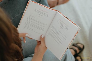 Prayers for Each Moment: 100 Conversations with God About Real Life and Real Stuff: A Prayer Book - Tama Fortner [KSIĄŻKA]