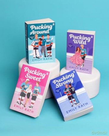Pucking Strong: The brand new steamy sports romance in the international bestselling BookTok ice hockey series: 4 - Emily Rath [KSIĄŻKA]