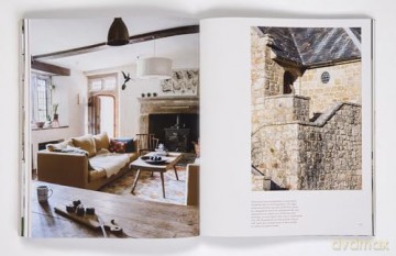 Retrouvius: Contemporary Salvage: Designing Homes from a Philosophy of Re-Use - Maria Speake [KSIĄŻKA]